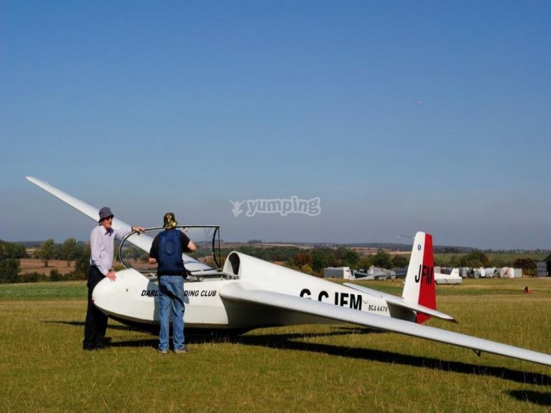 Darlton Gliding Club, prices and bookings 2024
